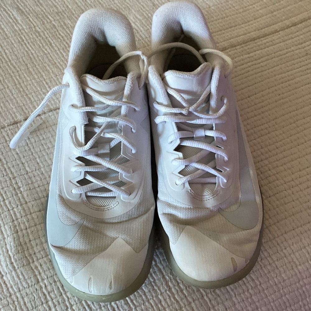 Nike Precision 4 Basketball Shoes